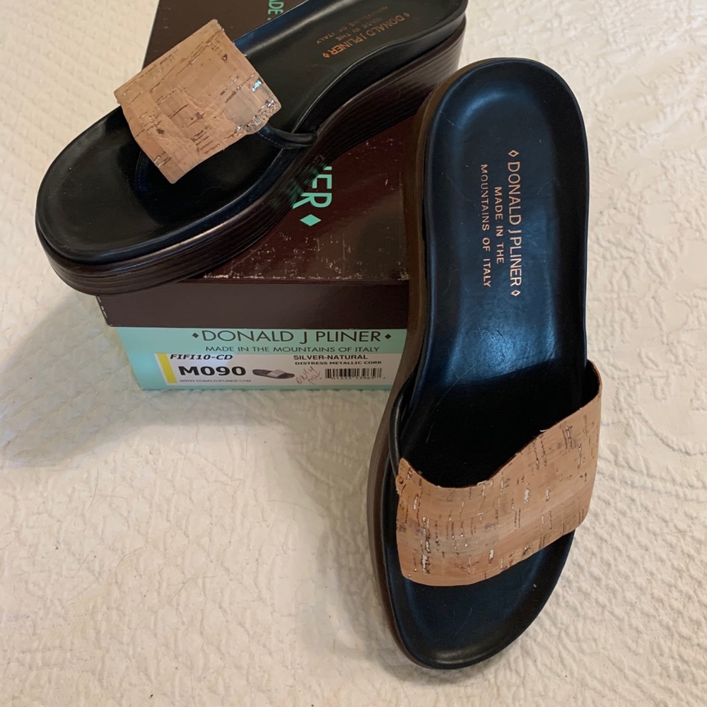 Donald J. Pliner Cork Fifi Sandals Size 9